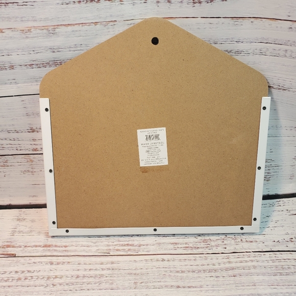 Bullseye Plaid Playhouse Mailbox-white - Picture 2 of 3